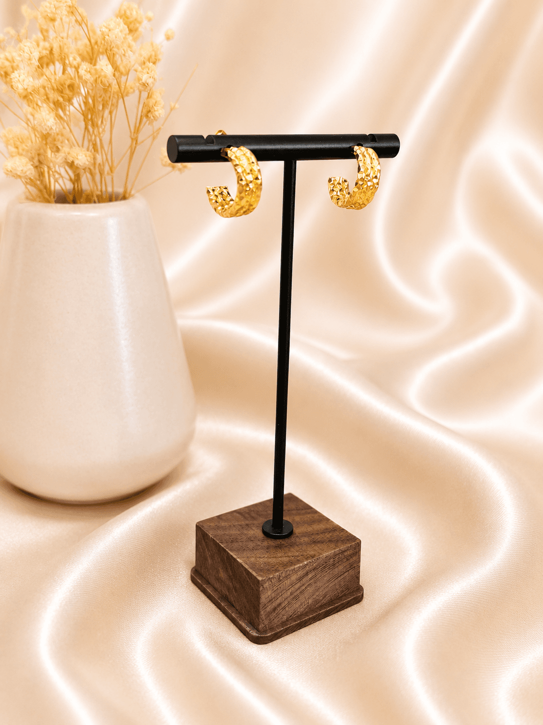 Boucles Creoles Martelees Dorees